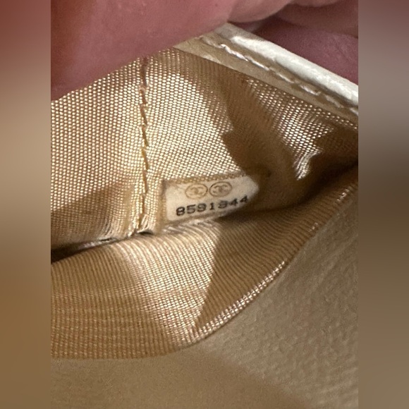 Chanel Coco Button Light Mint Green Long Wallet W/added unbranded Chain - Picture 11 of 12